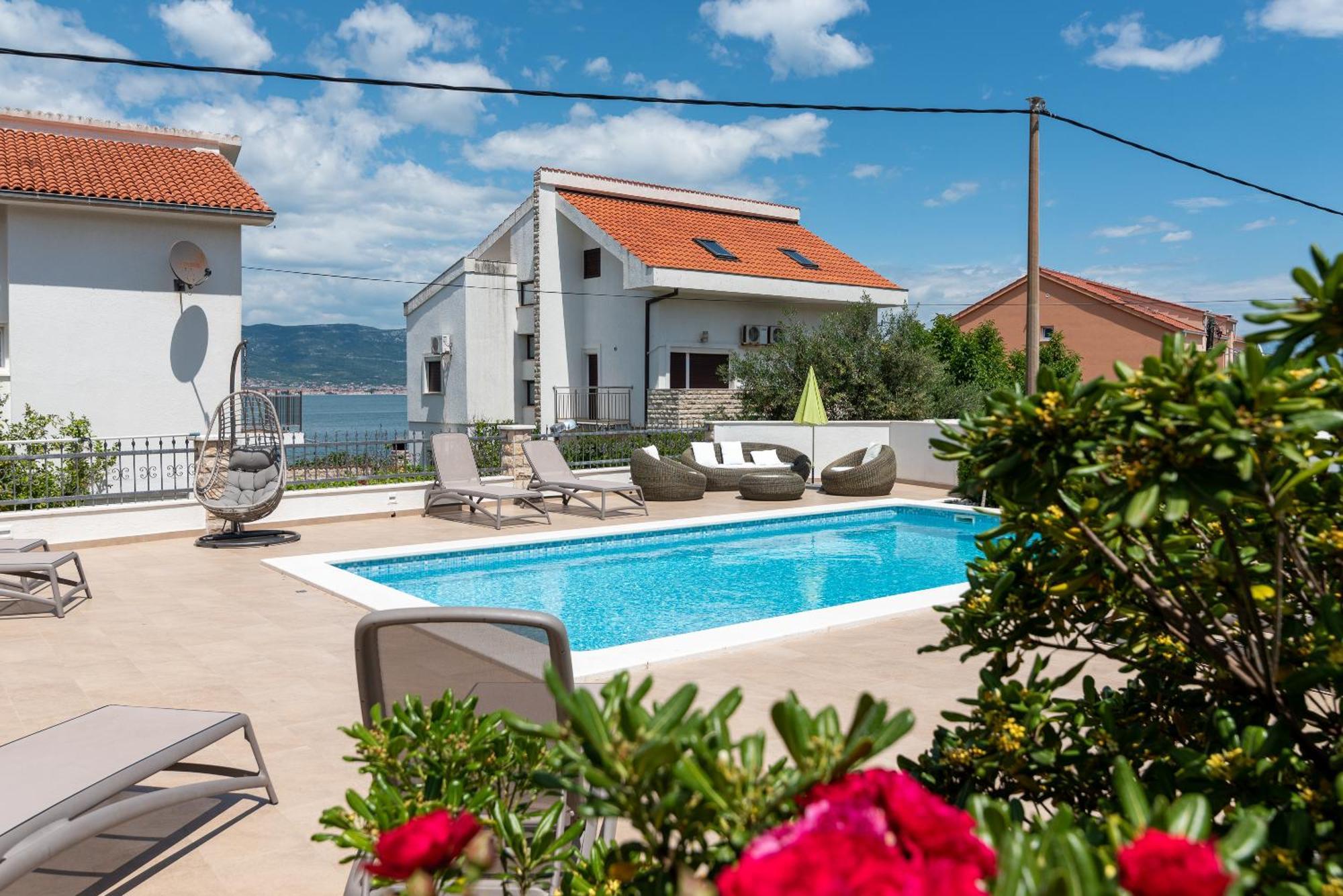 Apartments Brico - Heated Pool Trogir Exterior foto
