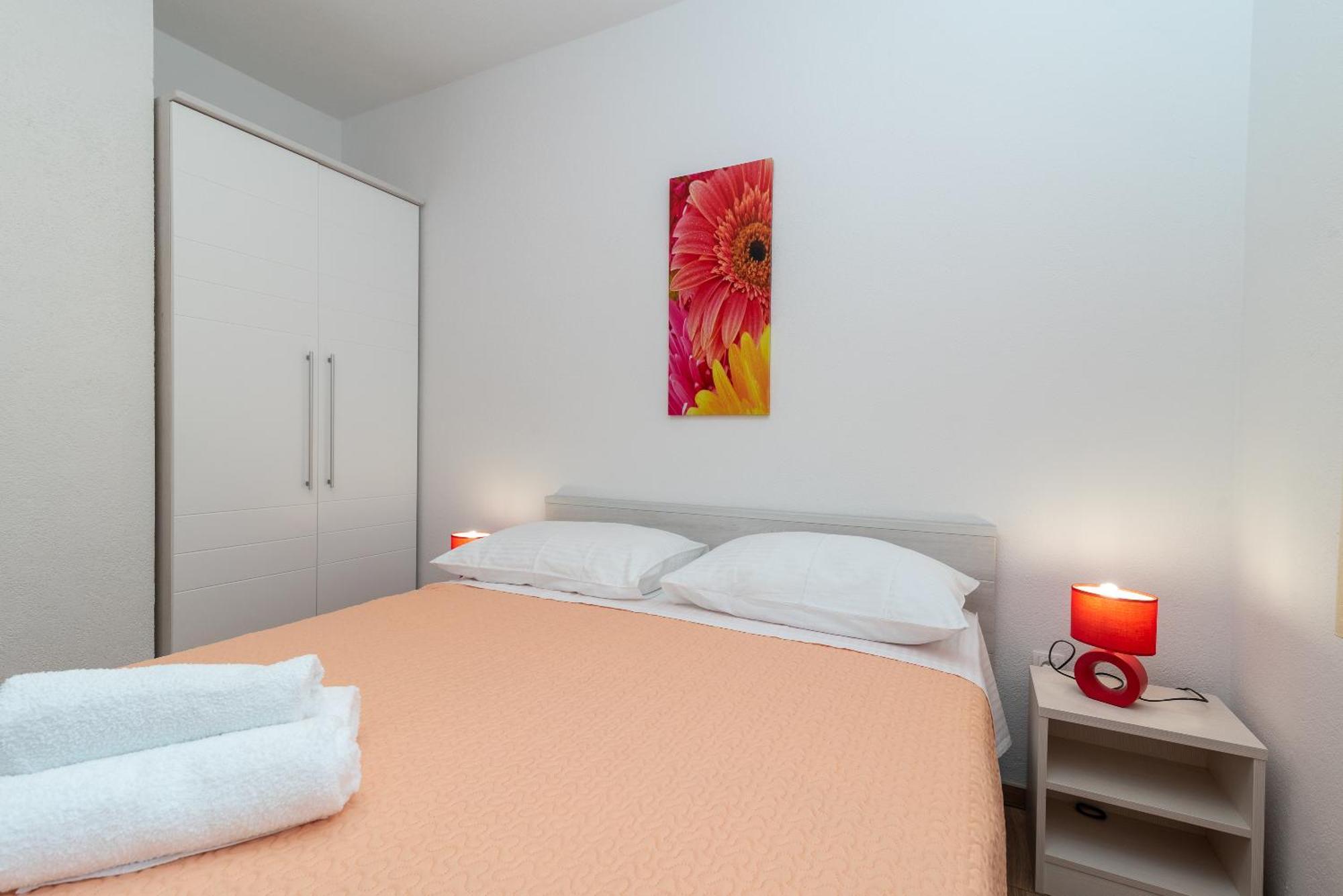 Apartments Brico - Heated Pool Trogir Exterior foto