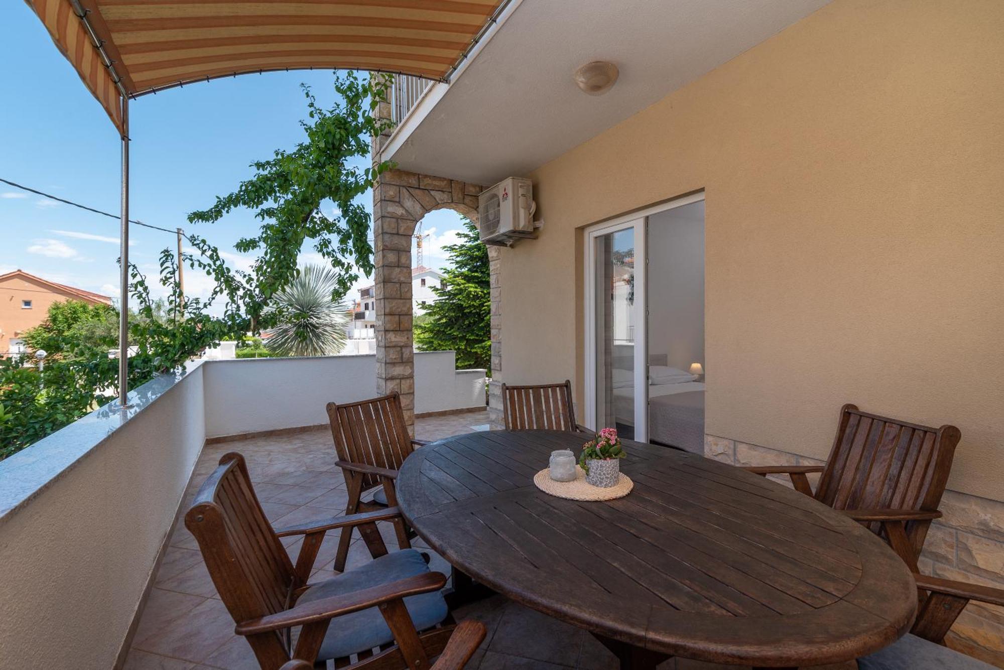 Apartments Brico - Heated Pool Trogir Exterior foto