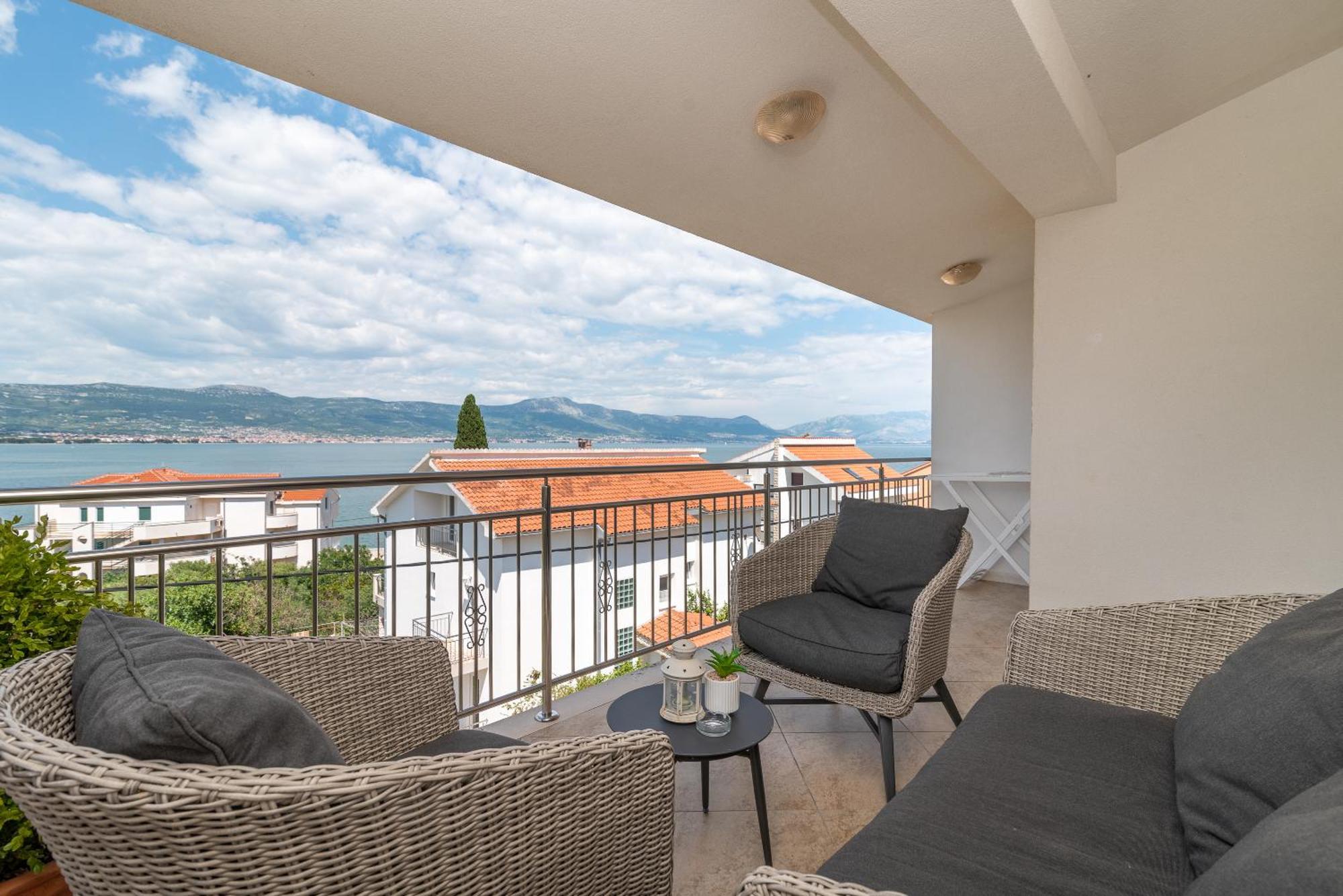 Apartments Brico - Heated Pool Trogir Exterior foto