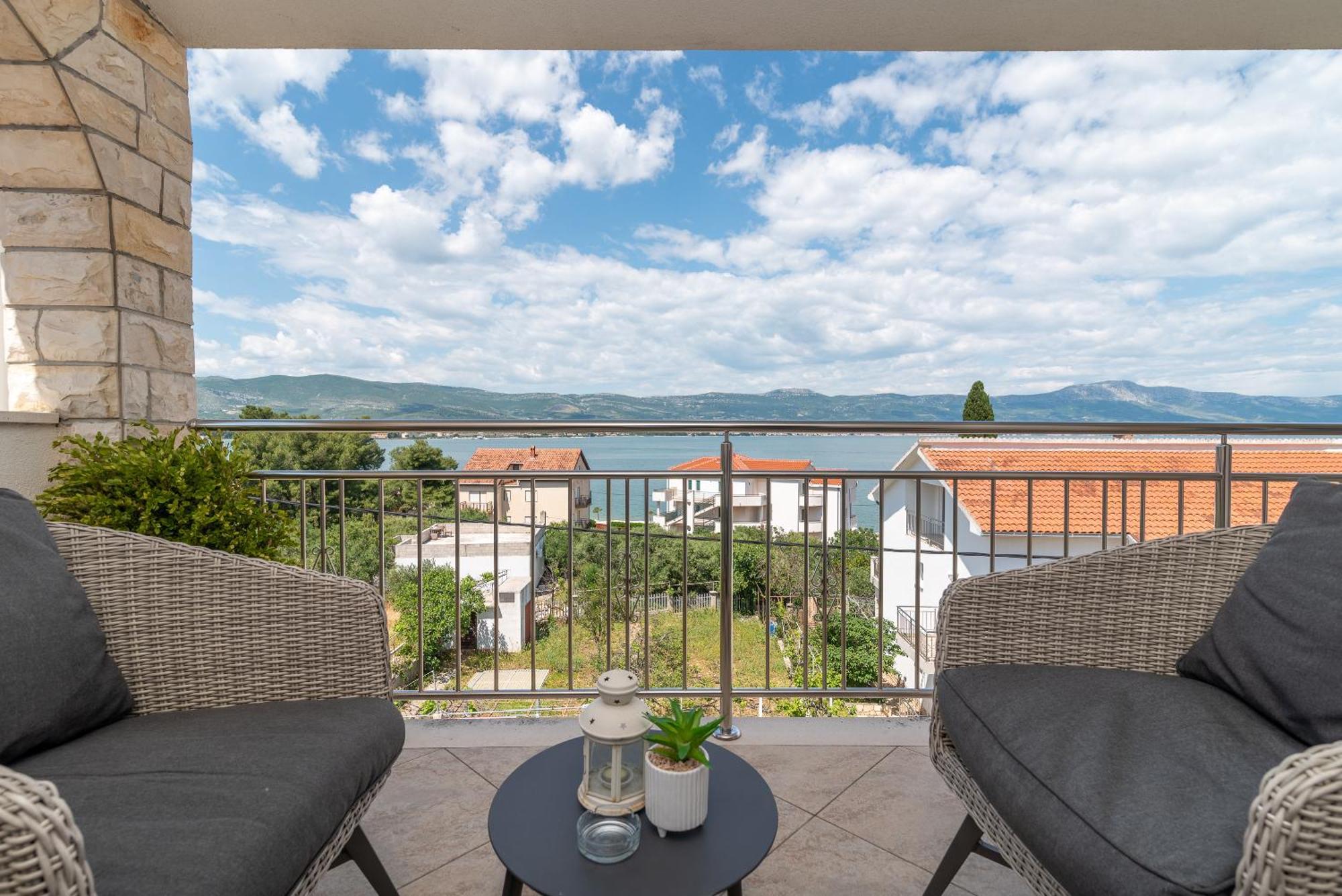 Apartments Brico - Heated Pool Trogir Exterior foto